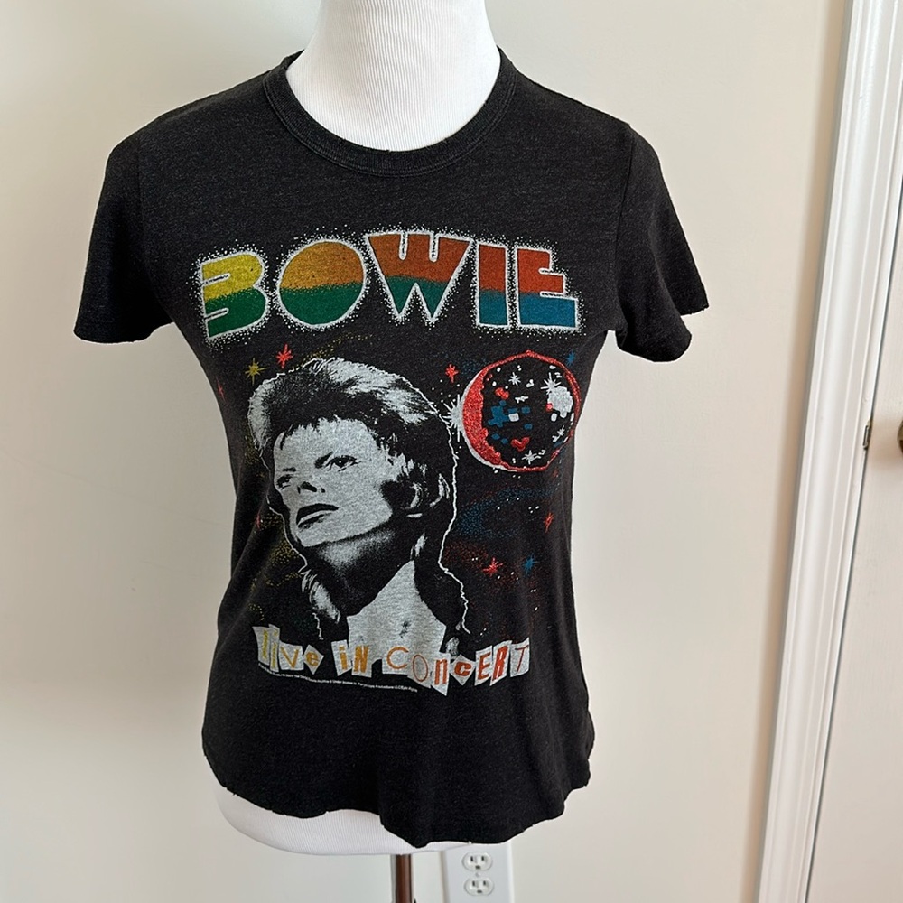 Women’s Junk Food Bowie Tee. Size XS